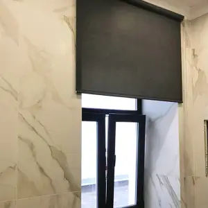 Плотные шторы для офисного помещения