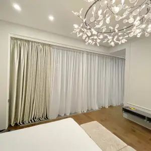 Шторы из димаута в мастер-спальню в доме