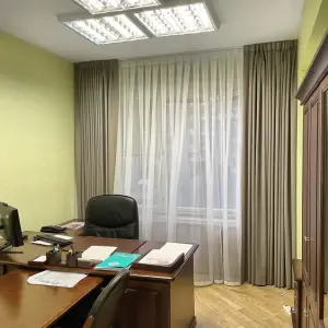 Шторы с ручной складкой для офиса