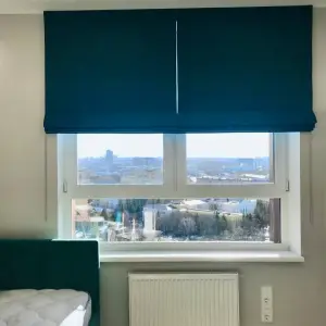 Римская штора цвета сапфир