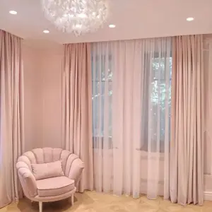 Розовые шторы из бархата