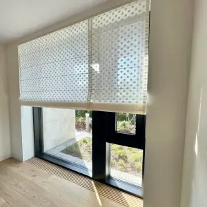 Двойная римская штора в зал