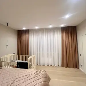 Шторы из коричневого шенилла